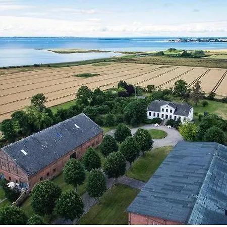 Апартаменты Feriengut-neuhof-wohnung-9 Lemkenhafen auf Fehmarn